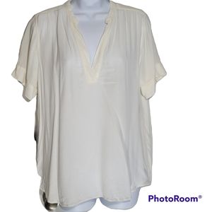 J.Crew Ivory Lightweight Short Sleeve Blouse – Size  Button Detail on Sleeve